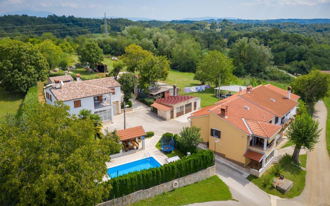 Villa Semy Pazin Exterior photo