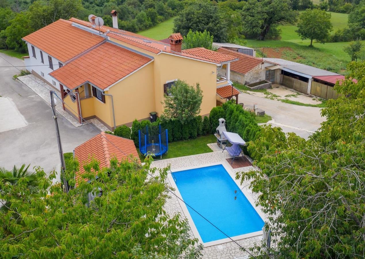 Villa Semy Pazin Exterior photo