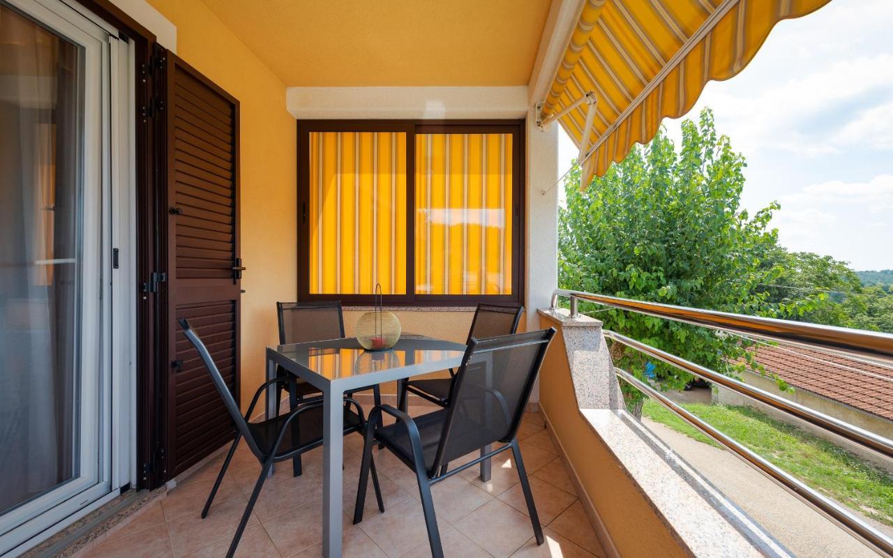 Villa Semy Pazin Exterior photo